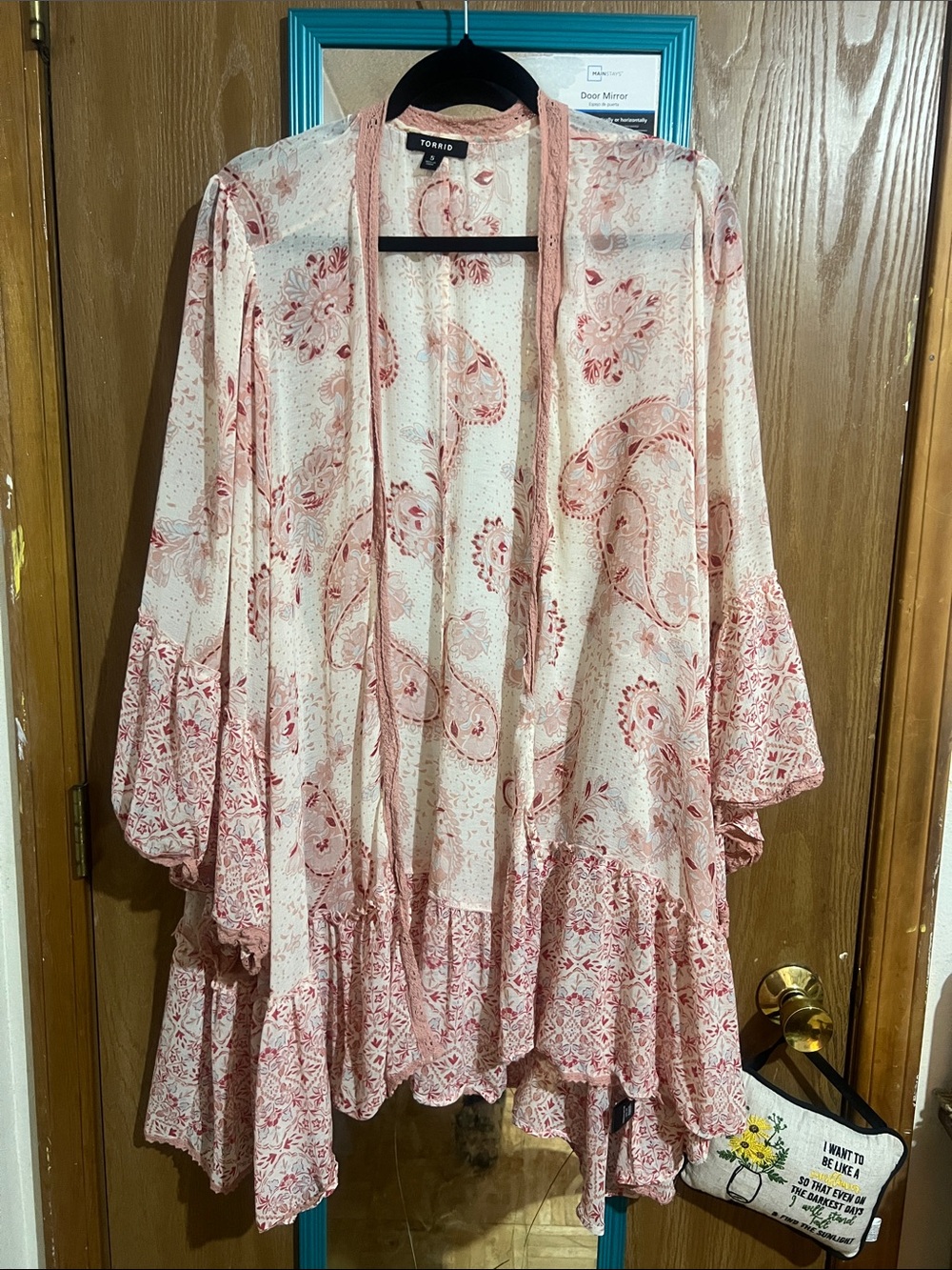 torrid Blush Pink Paisley Ruffle Kimono